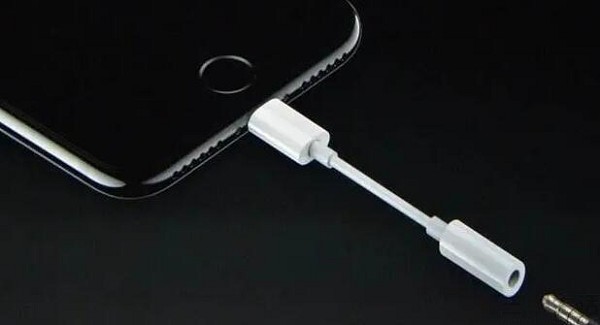 耳机@如果iPhone 12不送耳机,苹果总算做了件大好事