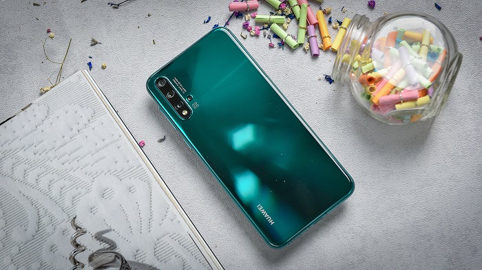 华为nova5▲从3399跌至1819，顶级华为“变身”千元机，256GB+40W快充