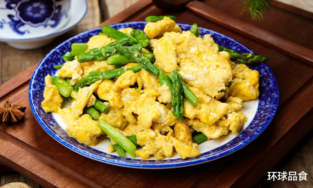 芦笋|秋天，少吃猪肉也要多吃它，每天炒一盘，刮油排毒，肠道通畅了