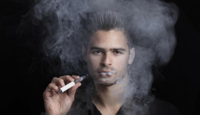 |45-55岁的男人很脆弱，尽量少做这些事，要不然可能让身体垮