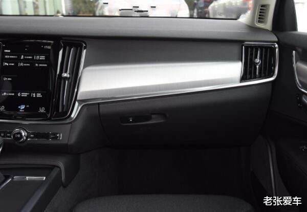 【沃尔沃s90】又降了，起步37万跌到28.30万，明明不输奥迪A6，厚道却没人要