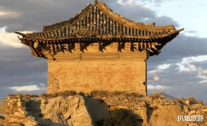 #新疆维吾尔自治区#我国最霸气的县城: 相当于12个北京城,景点门票高达3500元