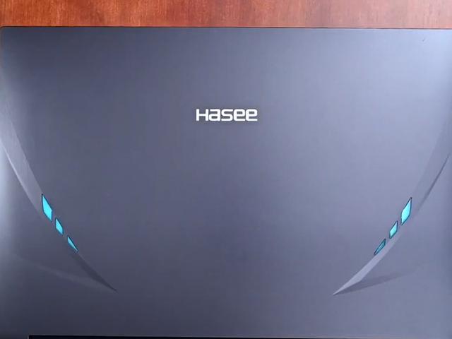 戴尔|8月性价比最高的3款笔记本，高颜值遇上高性能，简称价格屠夫