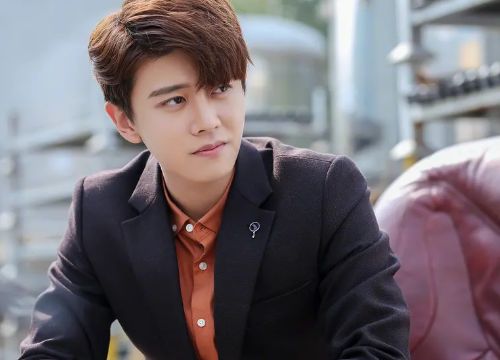 #不说再见#任嘉伦新剧《不说再见》还未播出，又有变动，变动原因引争议