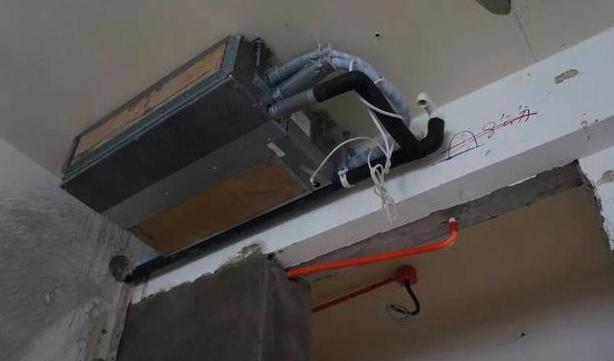 |我家中央空调风管机安装后,楼上地砖渗水,为什么?怎么处理?