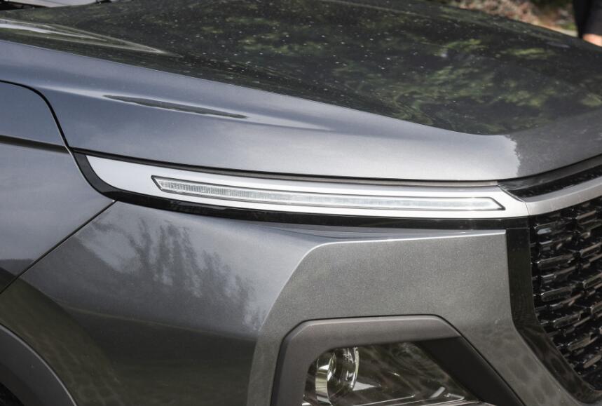 吉利|出口19个国家“中国造”！累计售出8万多，国内7万起，吉利不如它