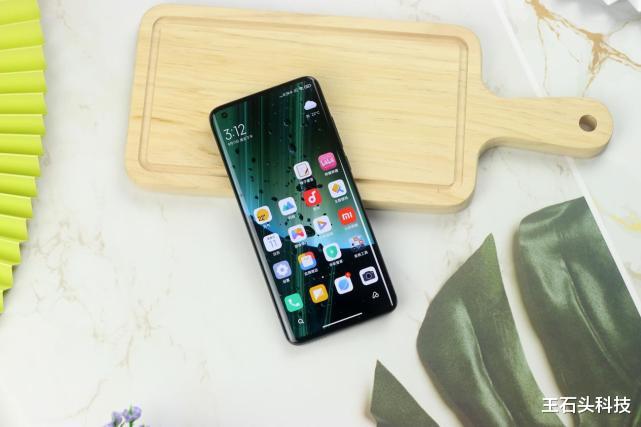 小米科技|华为出货量“暴跌”，小米手机大涨45%！真是个不幸的消息？