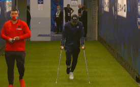 法国队|姆巴佩生涯险断送:脚踝90度恐怖反折,直接下场!惊动法国总统