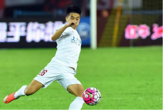 胡靖航：物有所值！卓尔从中超豪门又捡到一个大便宜，如今热身赛进球闪光