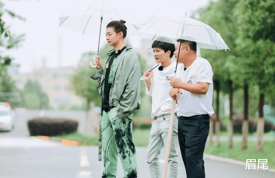 周深|综艺《新手驾到》，周深很适合做综艺嘉宾，反应快接梗抛梗能力强