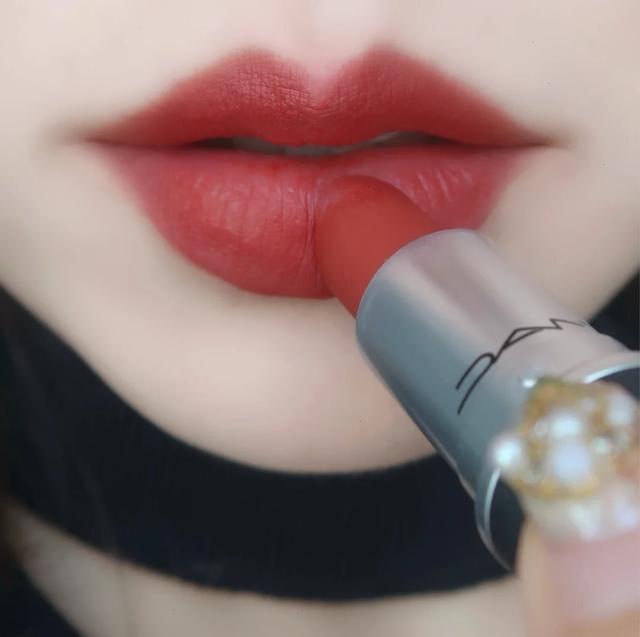 m·a·c|Mac口红最值得买的是这几只，火了三五年还很热门，显白一绝