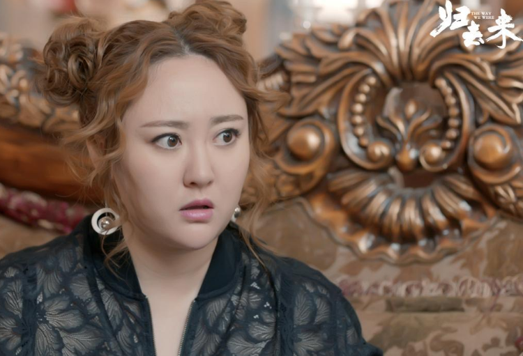 贝斯：为了一个角色吃到300多斤，走红了却被男友抛弃，瘦下来后力压刘亦菲