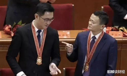 「腾讯」中国首富又换人，新首富三个月狂赚1080亿，赶超马云