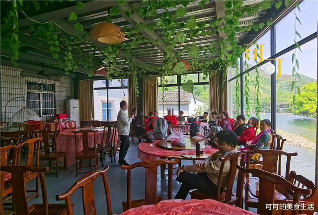 「南瓜」五一假期，去余姚这个村子吃农家乐，两人午餐158元，边吃边赏景