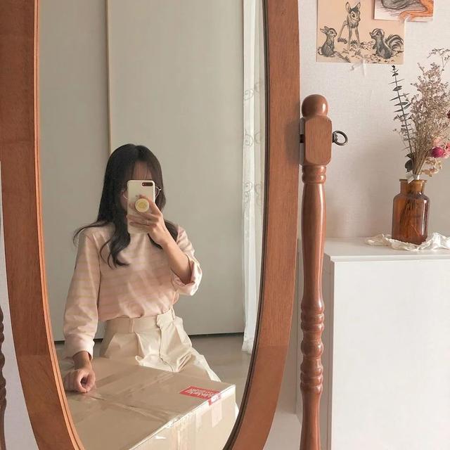 【】韩国30岁单身女孩，公开独居十年的公寓火遍油管：自由工作的日子，真的太爽了