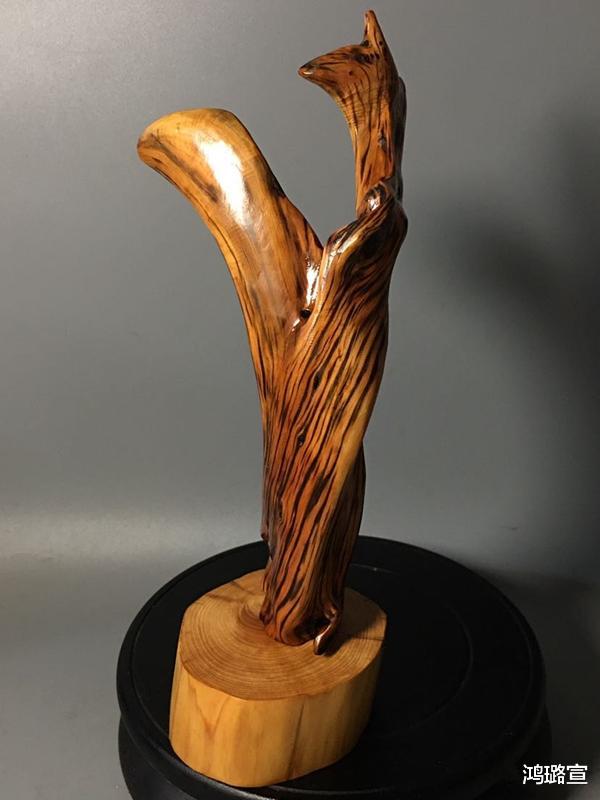 文玩@崖柏包浆总体就这2大类，还是“单行道”！怎么选还得看玩家