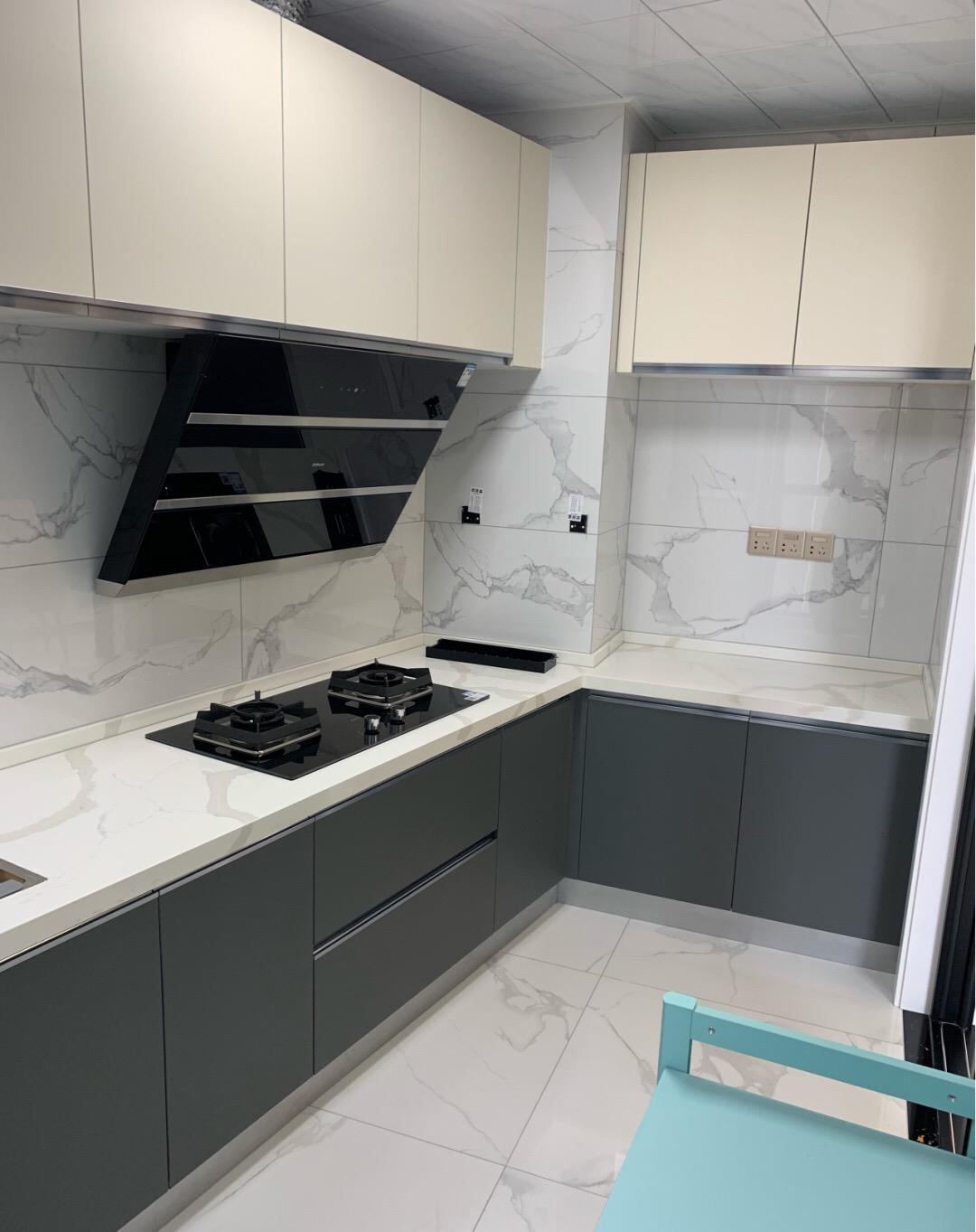 |花了四个月终于完工，普通的装修，餐厅设卡座很实用，太聪明了！