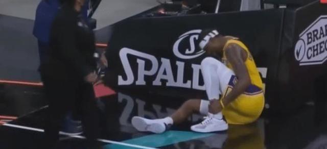 安东尼·戴维斯|5+1+1！老詹赛后送小塔克特权，浓眉也表态学习，小伙子路走宽了