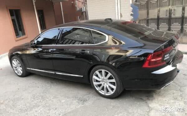 【沃尔沃s90】又降了，起步37万跌到28.30万，明明不输奥迪A6，厚道却没人要