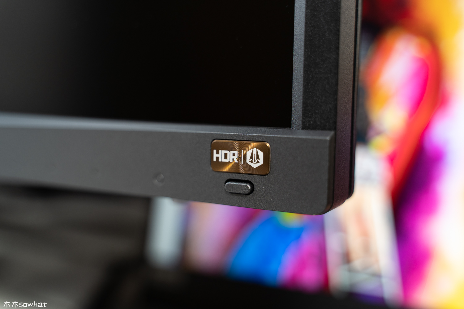 hdr|32寸+4K+HDR10，大屏搭配迷你主机搭建极简桌面