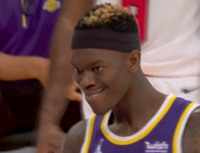 湖人队|德国小摩托！最后4.7秒！小黑百米跑酷+蛇皮走位：你追不上我吧