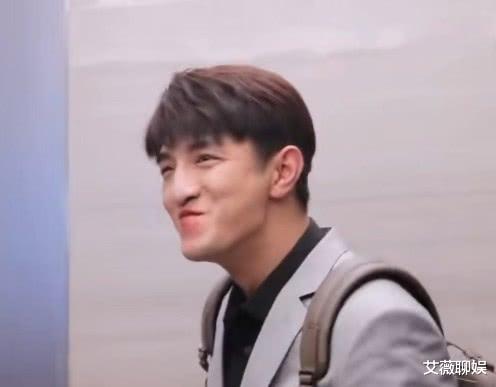 [金瀚]戚薇到底涂了多厚的口红？当看到金瀚的嘴，承包了我一年的笑点