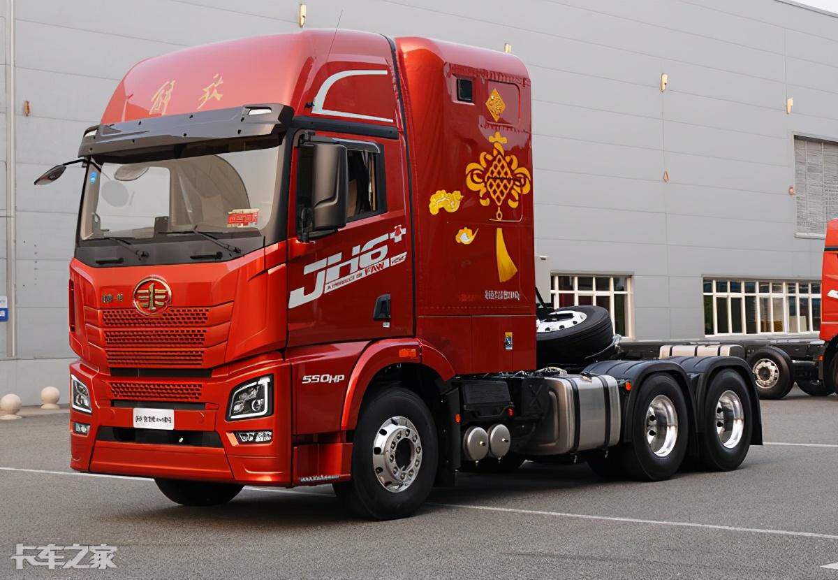 日产轩逸|吃喝拉撒车上搞定，跑车不用住旅馆，实拍解放JH6+生活舱重卡