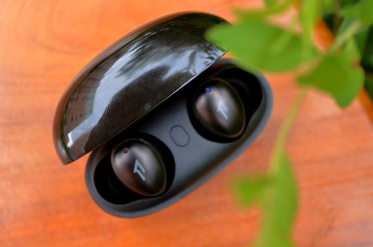 |轻盈、清澈、不轻浮--1MORE 新时尚豆 ColorBuds