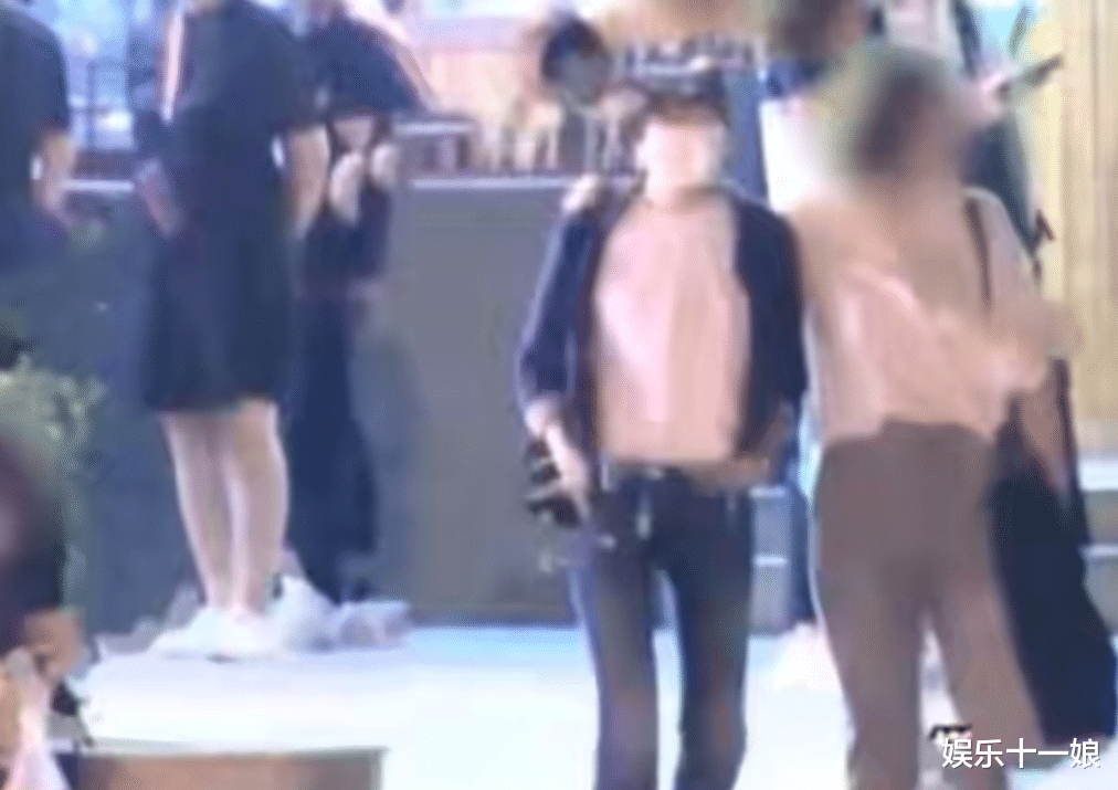 赵丽颖|马伊琍深夜聚会被拍！和神秘男同回酒店？男方正脸被扒：真会玩！