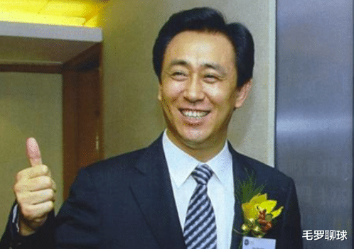 许家印:许家印9个亿没白花,晚上22点国足再获好消息,归化巨星2场轰3球