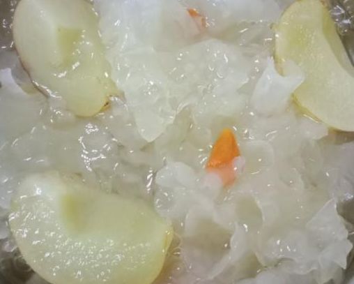「维生素C」它是天然维生素C，每天食用一点，补水保湿，皮肤像“冻龄”人