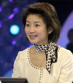 薇娅|“抛弃”相恋十多年的妻子，转身搭上央视名主持的米家山，今老无所依