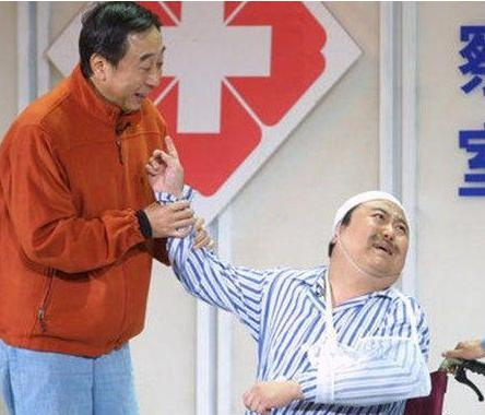 冯巩|春晚搭档老师冯巩走红，2年后沦为阶下囚，他到底经历了什么？