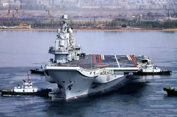 辽宁舰|辽宁舰航母在世界上排名第几？美国给出的排名，让我们直接无语！