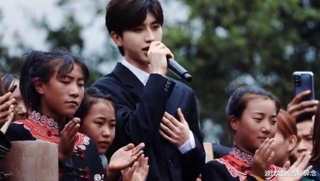 蔡徐坤|工作人员爆顶流鲜肉参加扶贫活动挑剔午餐耍大牌，蔡徐坤嫌疑最大