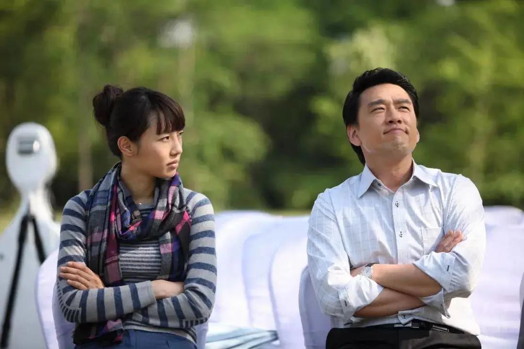 王耀庆|拉黑佟丽娅、逼疯薇娅，却独宠妻子20年，这个娱乐圈“第一高富帅”最近火了