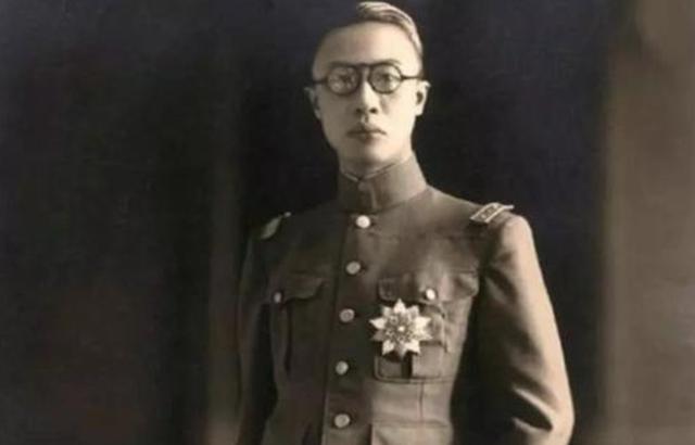 溥仪|溥仪为何失去生育能力?看看他小时候,都经历了什么?