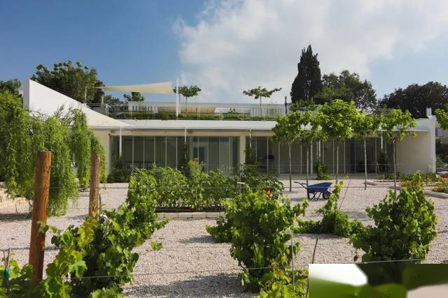 最理想的乡村别墅，屋顶游泳池+健身房，这些都有了