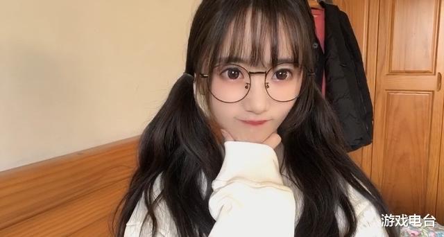 王者荣耀▲王者荣耀一哥是张大仙，虎牙又来了王者一姐，网友：爱了