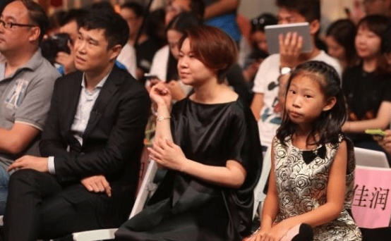 小沈阳@小沈阳女儿才是“整容式”长大，曾被质疑最丑星二代，如今美到不敢认