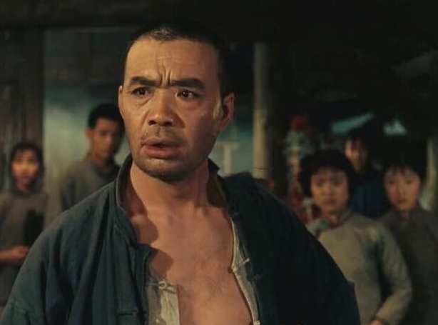 家产|《铁道游击队》“鲁汉”邓楠，为剧团变卖家产，52岁投河自尽？