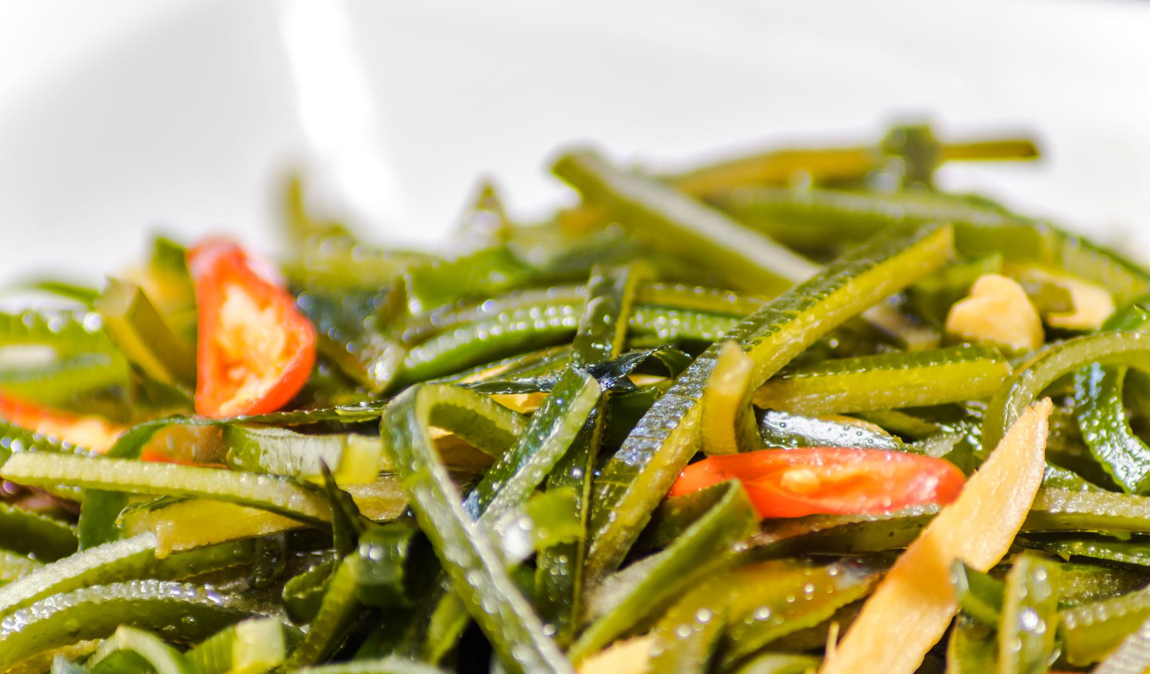 「高血脂」高脂肪“罪魁祸首”被揪出,医生:3类食物,少吃1口,血液越干净