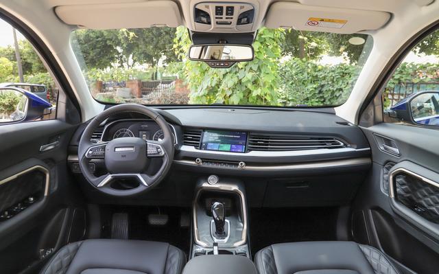 长安CS75|更适合年轻人的CS75，与哈弗H6争销冠，长安是最大赢家？