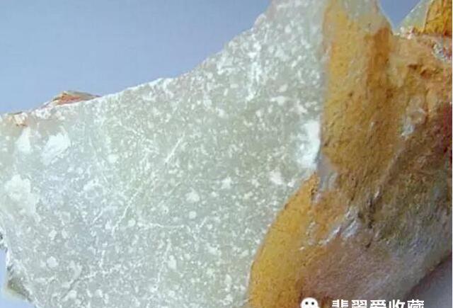 「翡翠」玉石界的“百骗石”——石英岩！你是否被骗过？