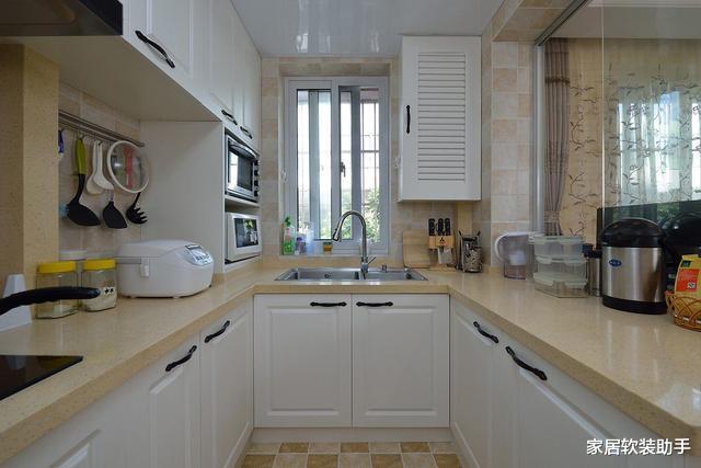 『』刚完工的新房，电视墙改玻璃隔断，餐厅定制卡座，真聪明，晒晒！