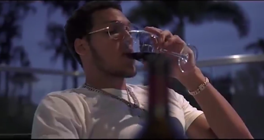 阿隆·戈登▲这梗过不去了！戈登发新单曲《9/10》韦德回应：可以注册商标，我赞助你！