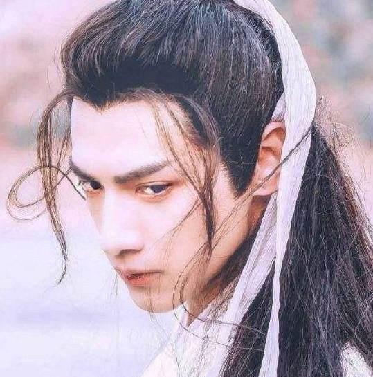 半是蜜糖半是伤■《半是蜜糖半是伤》,罗云熙的甜美爱情来了,告别虐心剧情