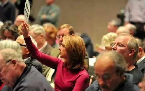 「艺术品」收藏： 为什么兄妹之间买卖古董不在家里进行?