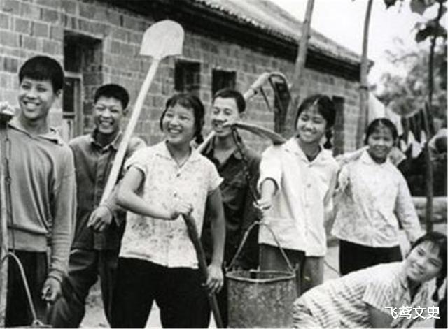 刘学红|?1977年恢复高考后首位女状元，语文差一分满分，她的现状如何