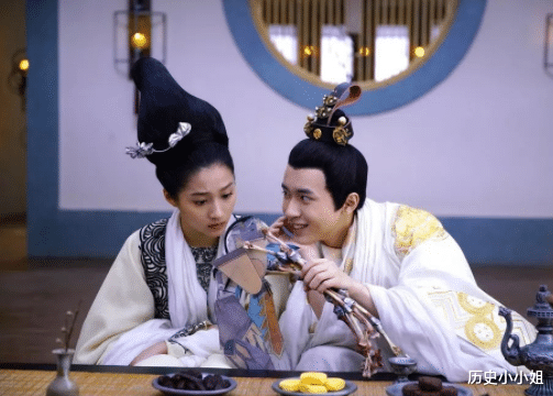 #姐姐#史上最荒唐帝王,与亲姐姐宛若夫妻,又将亲姑姑强纳入后宫